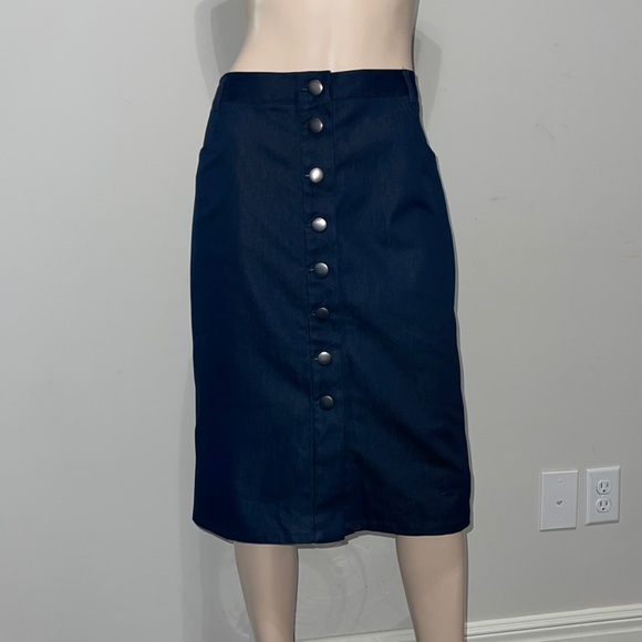 Denim Button-Front Midi Skirt 10 - Picture 1 of 9